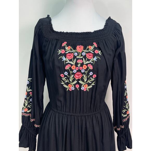 Hollister Size XS Black Floral Embroidered Long‑Sleeve Babydoll Dress - Picture 2 of 13